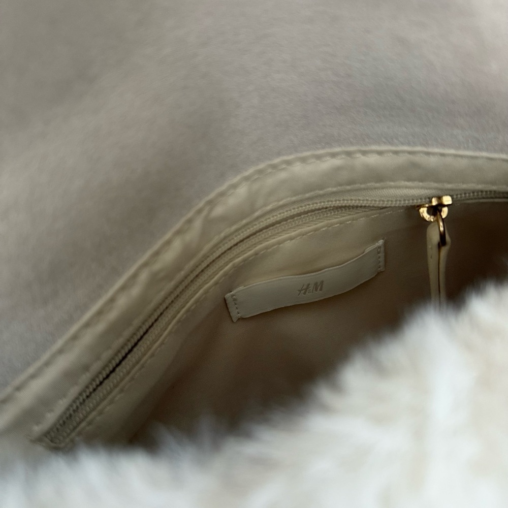 H&M faux fur gold chain shoulder bag Elegant Cream Faux Fur Shoulder Bag nwot - Picture 9 of 14